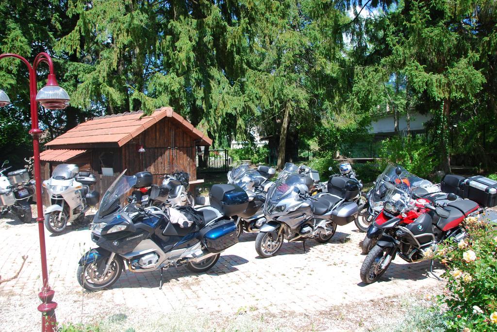 Auberge De Portout Chanaz Exterior photo